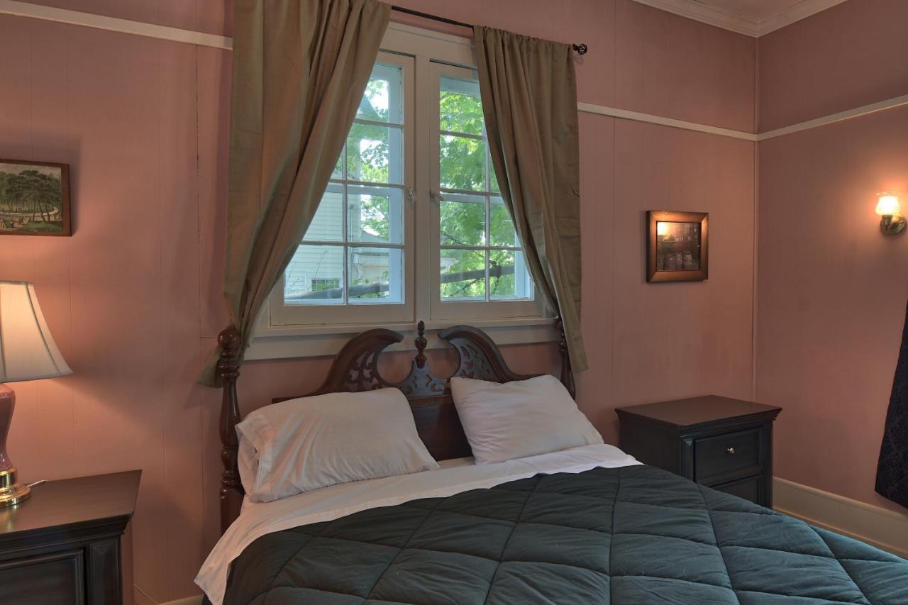 Charlevoix House Bed & Breakfast Ngoại thất bức ảnh