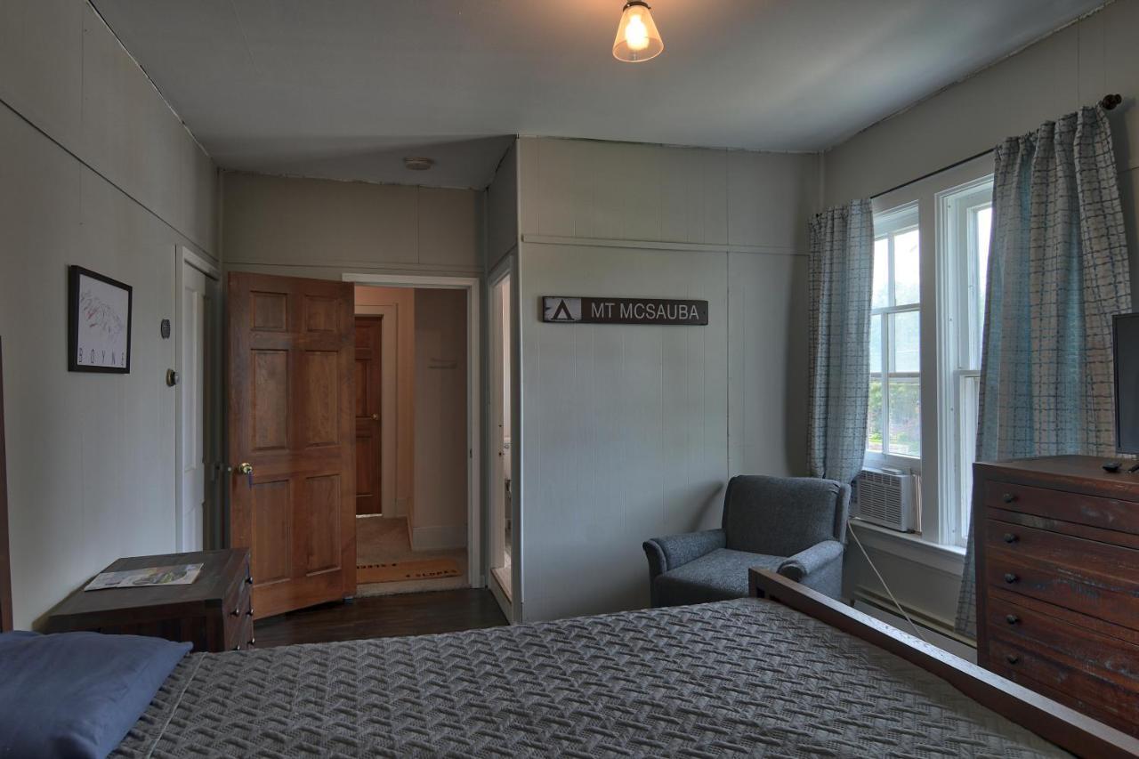 Charlevoix House Bed & Breakfast Ngoại thất bức ảnh